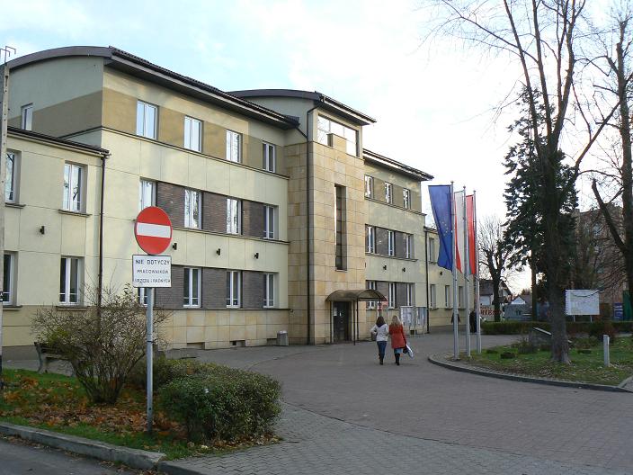 Budynek i plac przed nim